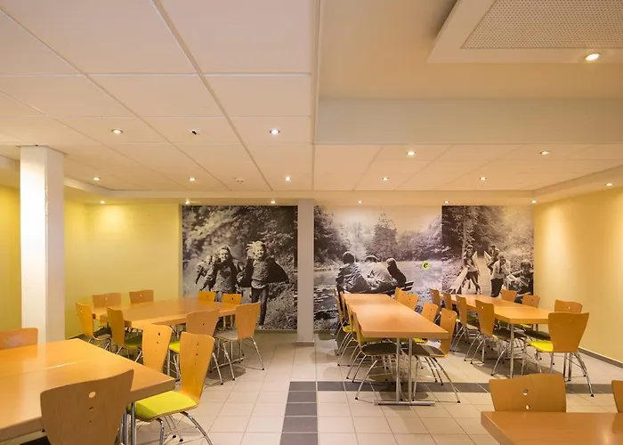 فندق Youtel Jugendhotel 2*